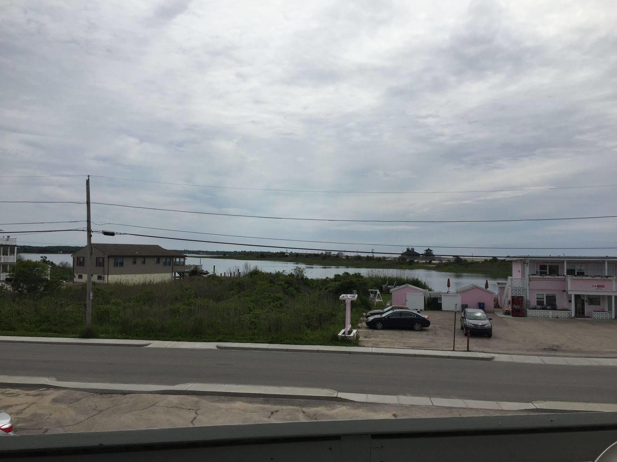Point 1 Resort & Motel Westerly Exterior photo